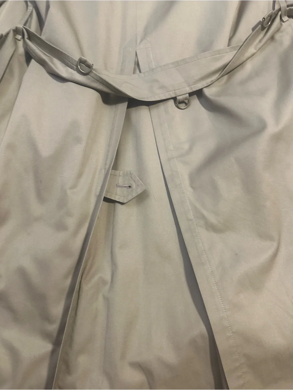 Burberry Beige Men’s Trench Coat with Branded Label Size 40 Regular